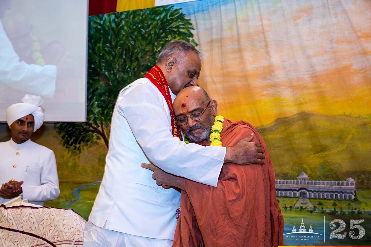 ©1987-2017 SKS Swaminarayan Temple East London